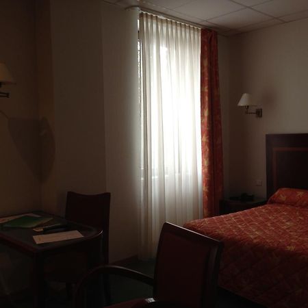 Hotel Union Саргемин Екстериор снимка
