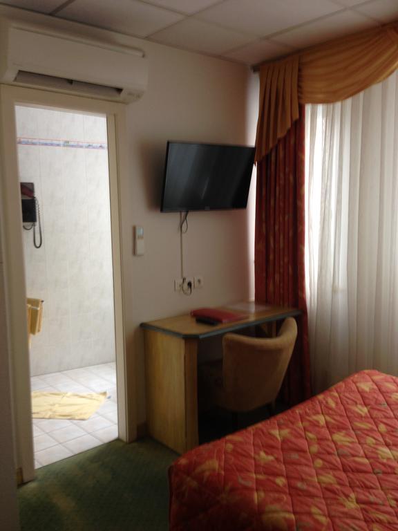 Hotel Union Саргемин Екстериор снимка