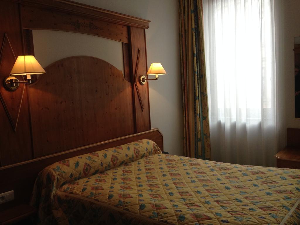 Hotel Union Саргемин Екстериор снимка
